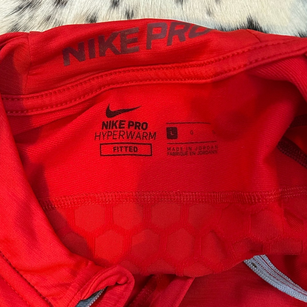 nike | pullover - Picture 3 of 5
